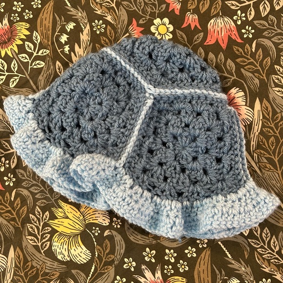 🔅2/$20🔅 Handmade Crochet Granny Square Bucket Hat - Picture 2 of 2